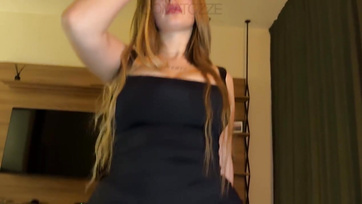 A lóvéért viszonzásul fel kellett kínálnia a nedves sunáját a csöcsös fiatal leányzónak Thumb