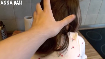 Megpakolhattam a faszimádó mostohahúgicámat miután elcsíptem hogy magát fotózgatja félpucéran Thumb